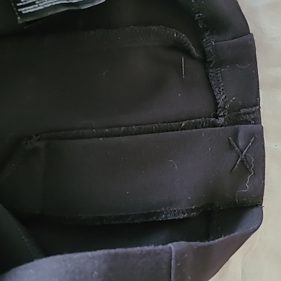 *2/$30 summer clearout* Guess LBD (s.4) EUC - Picture 10 of 11